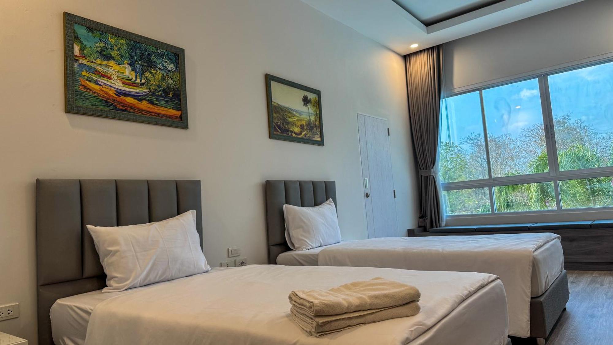 Baan Suan Khun Ta And Golf Resort Убонратчатхані Екстер'єр фото